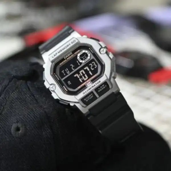 Casio Muški sat WS-1400H-1B