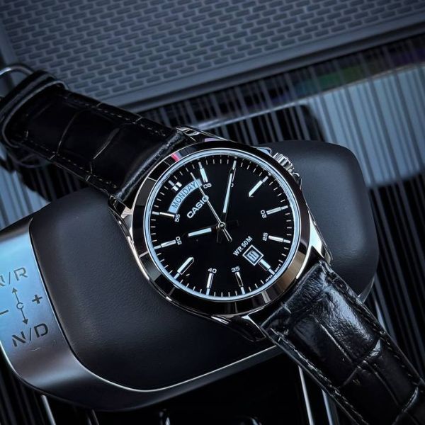 Casio Muški sat MTP-1370L-1A
