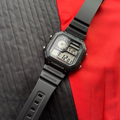 Casio Muški sat AE-1200WH-1A