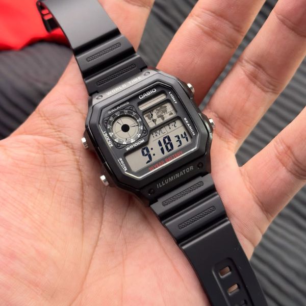 Casio Muški sat AE-1200WH-1A