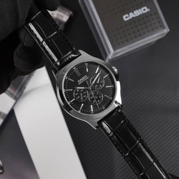 Casio Muški sat MTP-V300L-1A