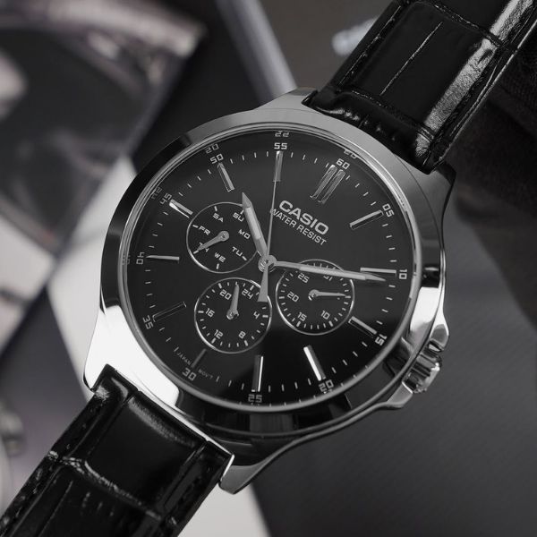Casio Muški sat MTP-V300L-1A